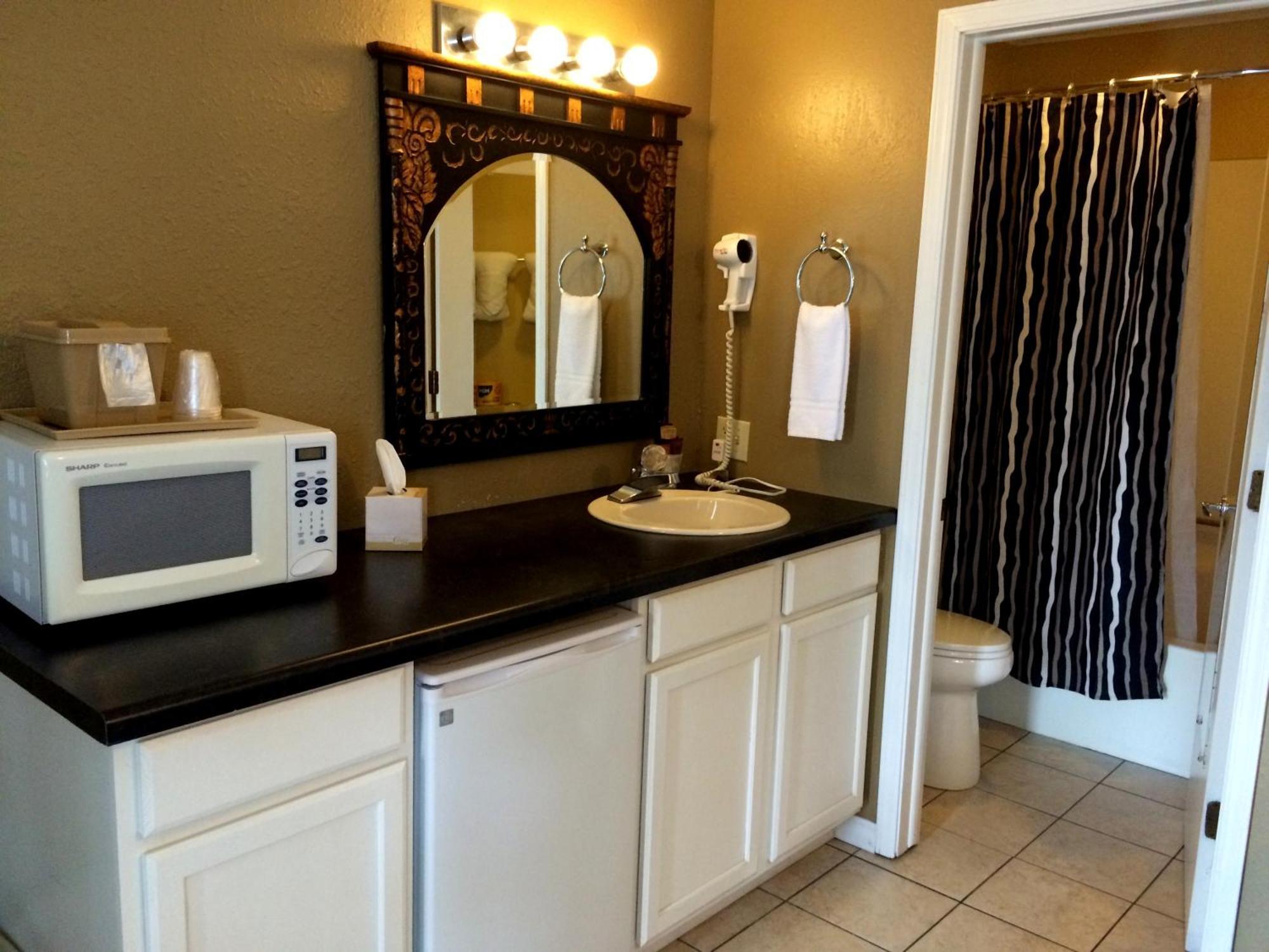 Brydan Suites Eureka Springs Room photo